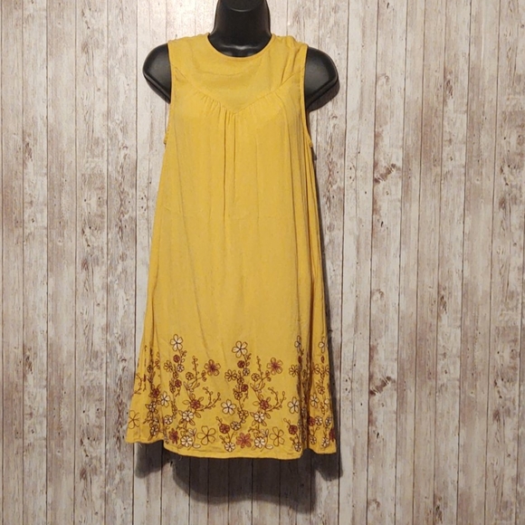 💛Dress - Picture 1 of 2